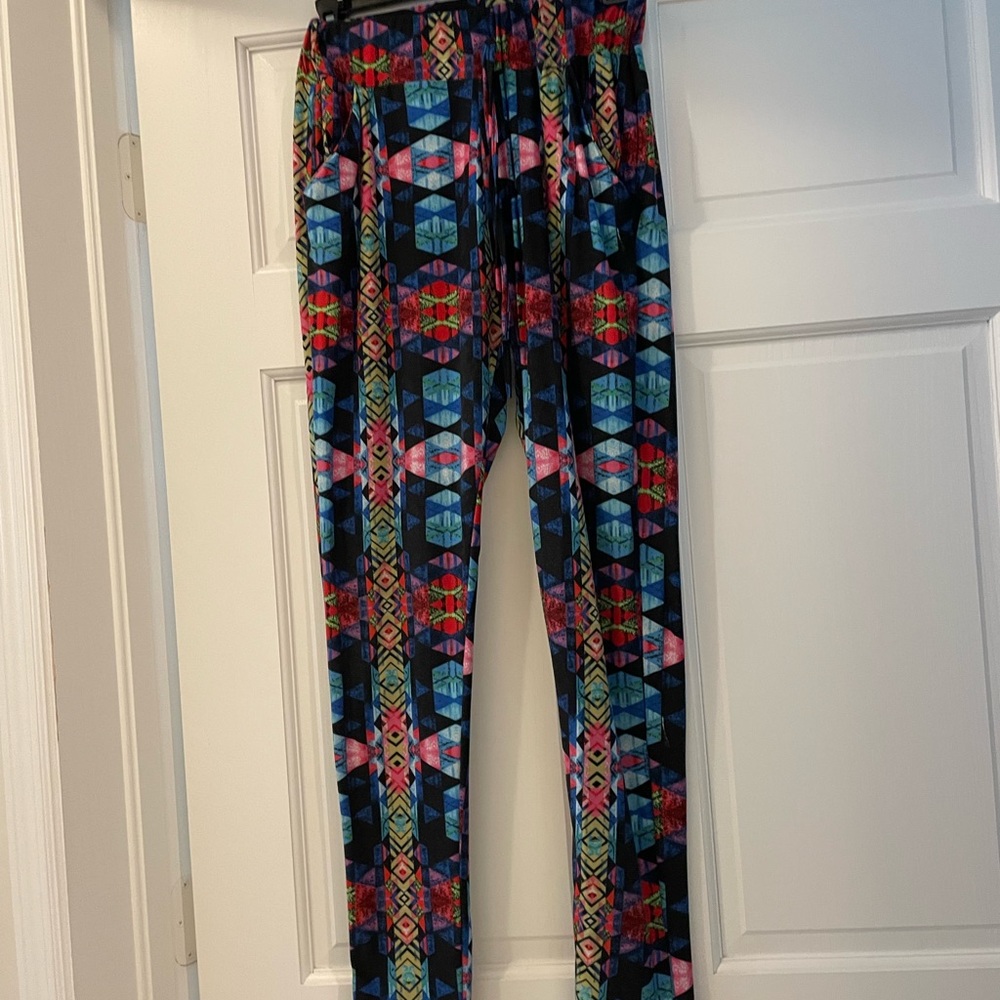 Fancy fans women's leggings colorful geometric design, size M / L (small runs)